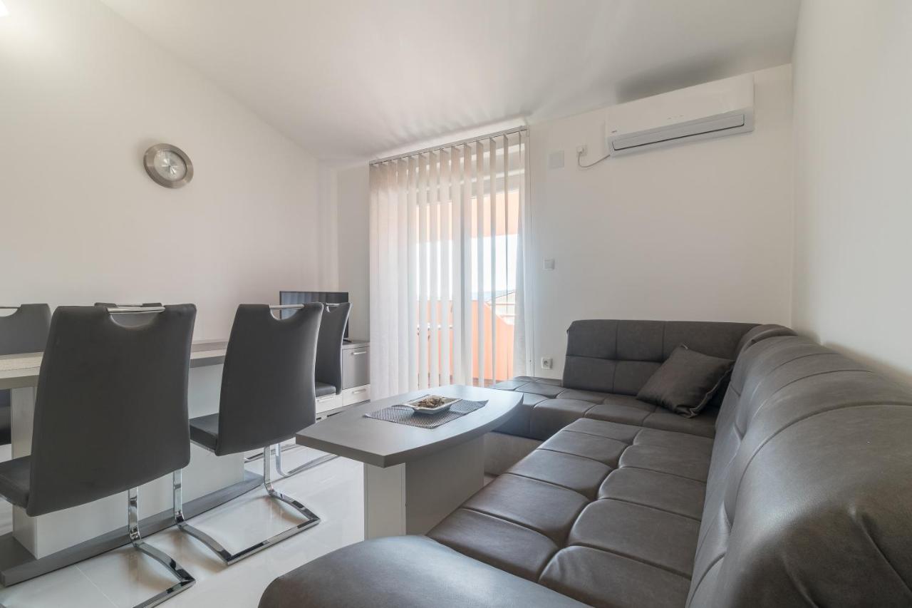Villa Car Пула Екстер'єр фото