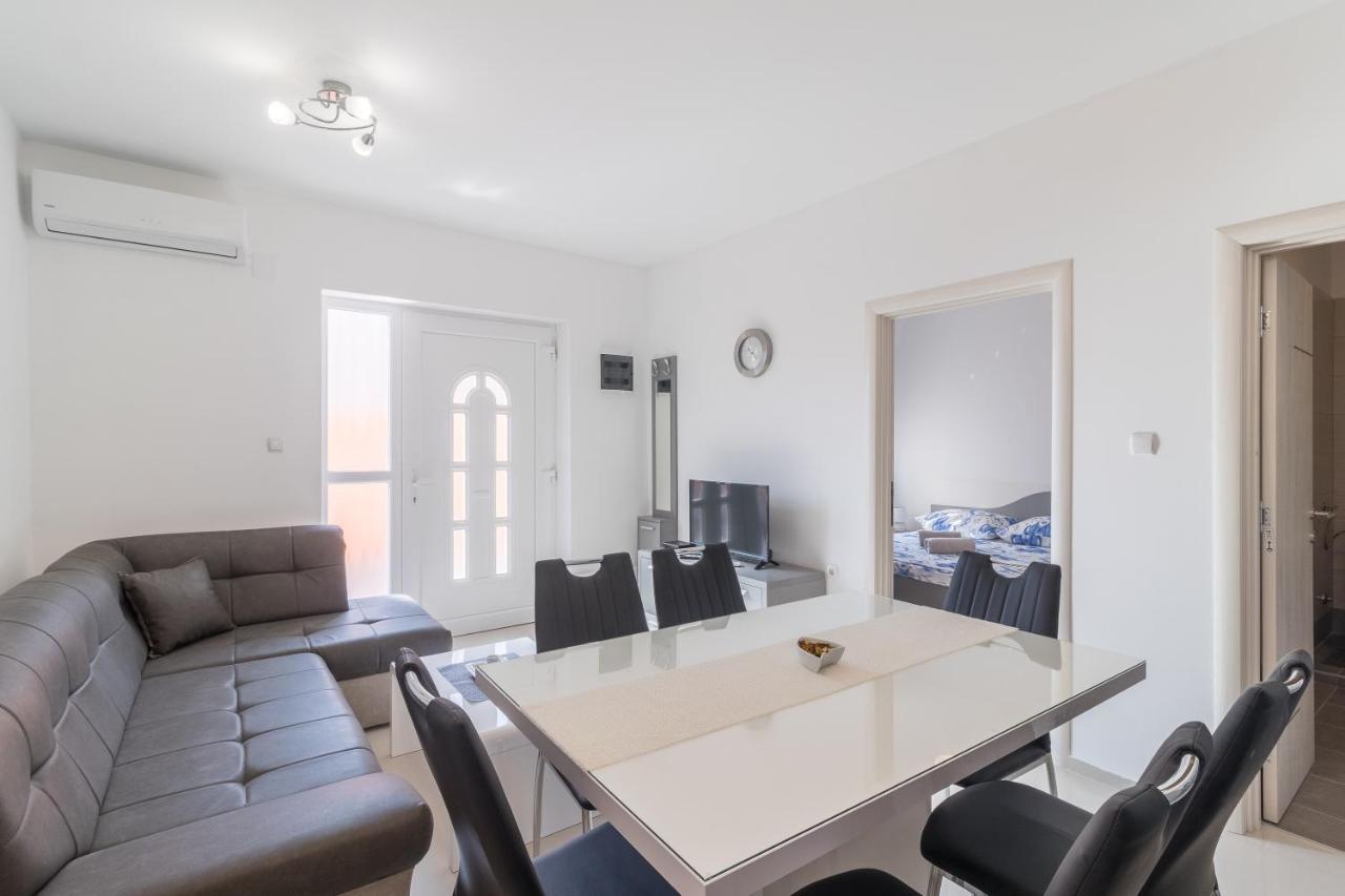 Villa Car Пула Екстер'єр фото